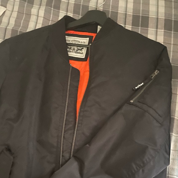 Levi’s nylon bomber Jacket - Picture 2 of 2